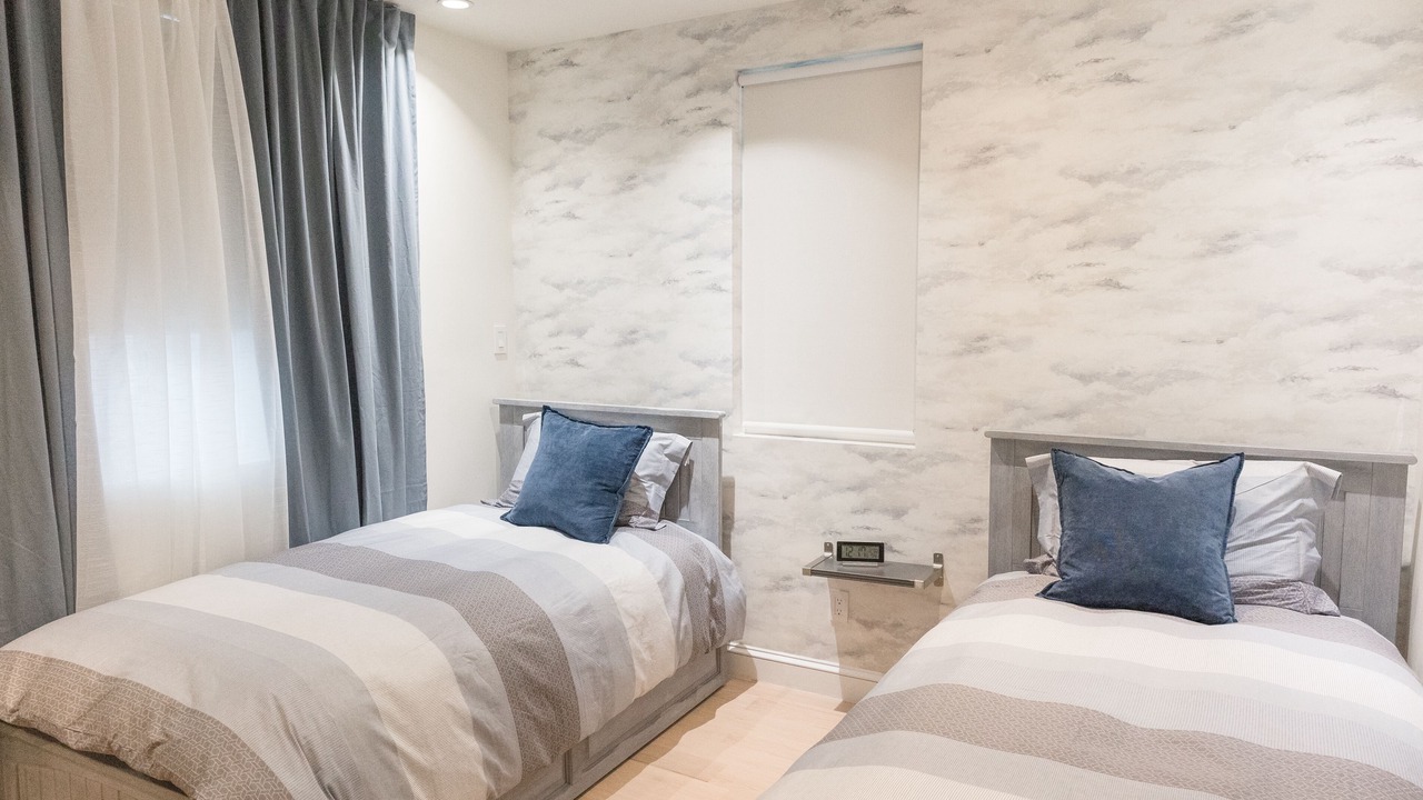 Photo of Bedroom in Midwood