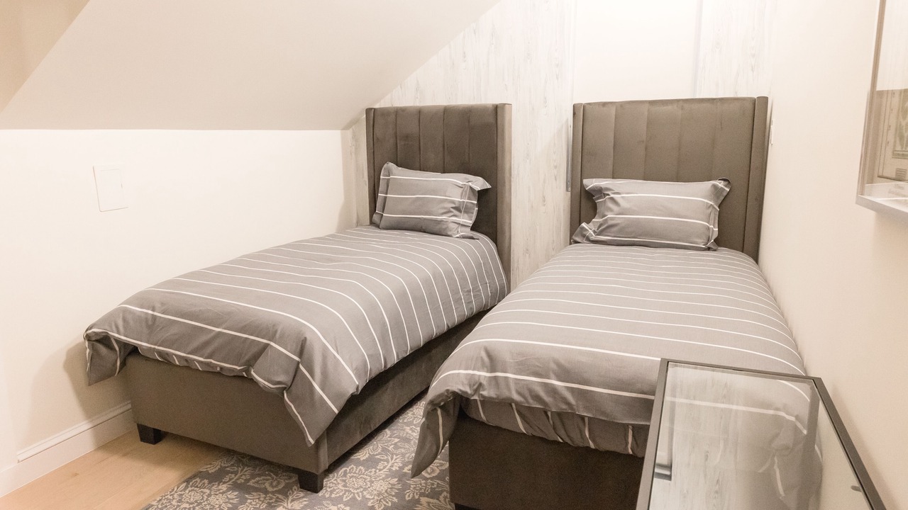 Photo of Bedroom in Midwood