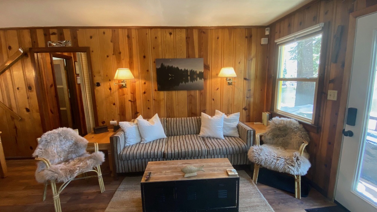 Photo of Livingroom in Green Valley Lake