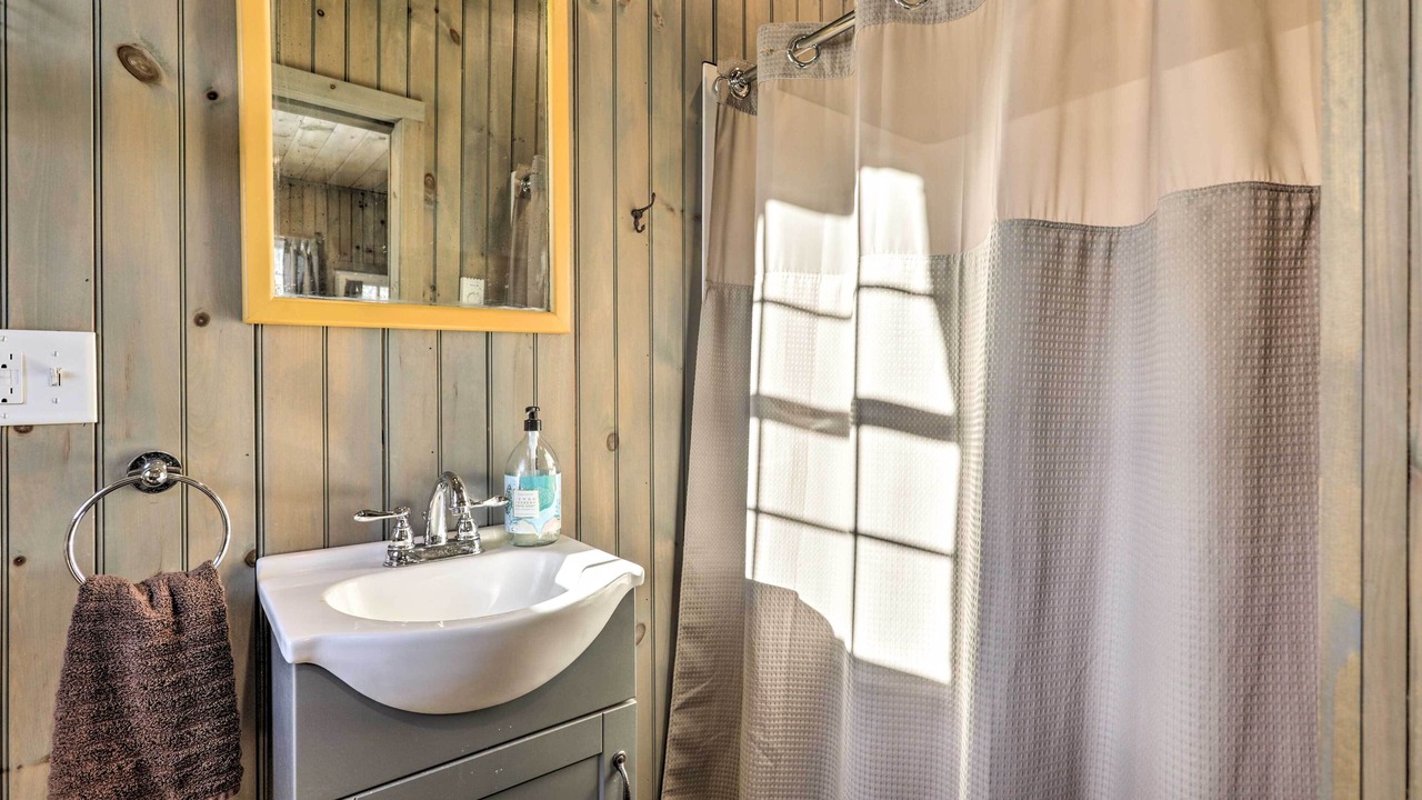 Photo of Bathroom in Ballouville