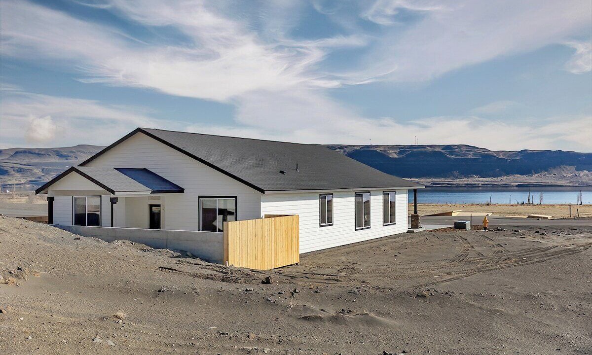 Photo of Outdoor in Sunland Estates