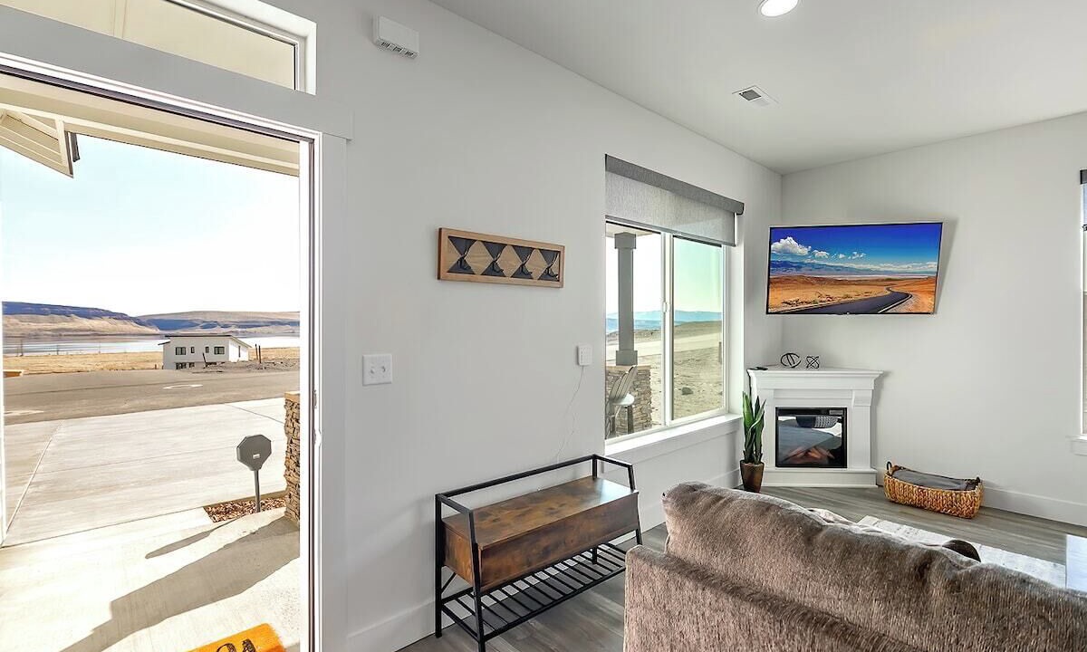 Photo of Livingroom in Sunland Estates