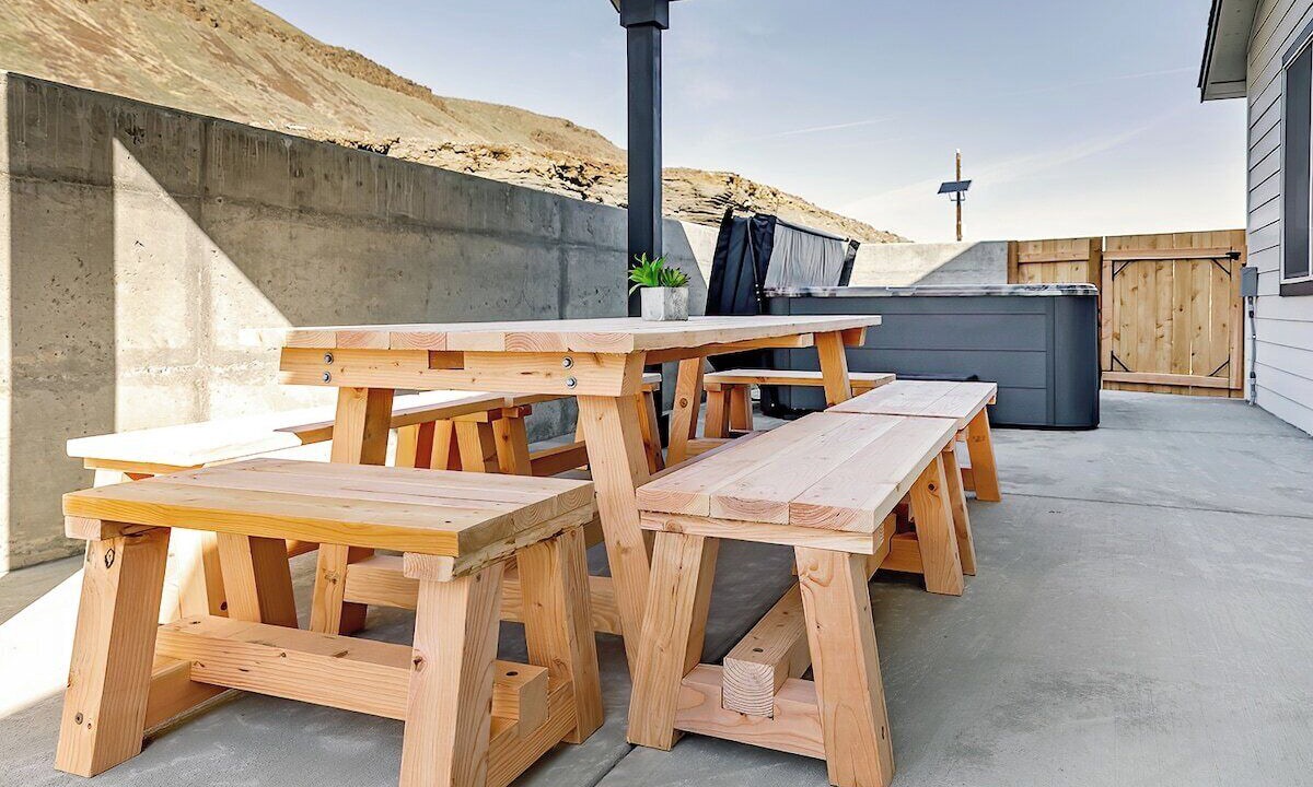 Photo of Outdoor in Sunland Estates