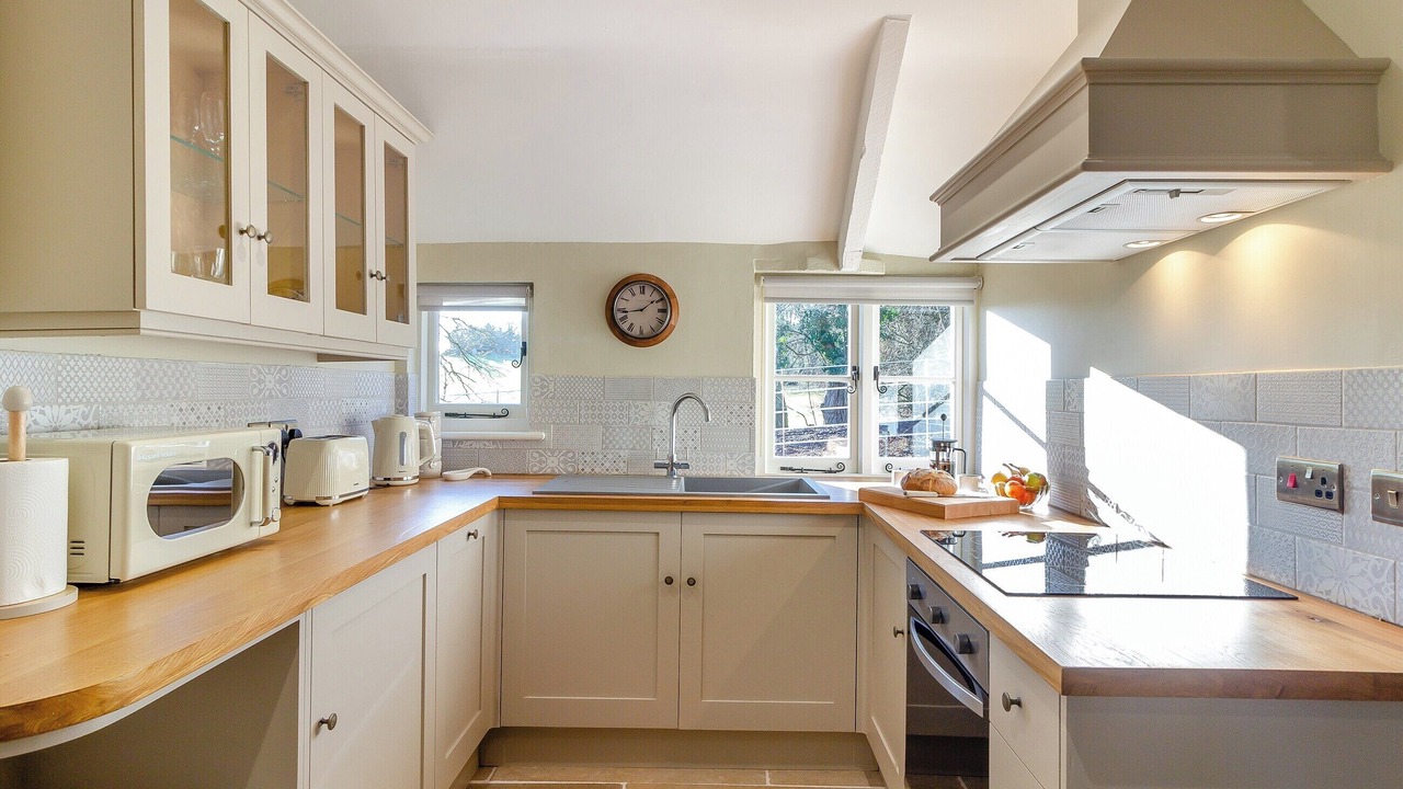 Photo of Others in Mitchel Troy