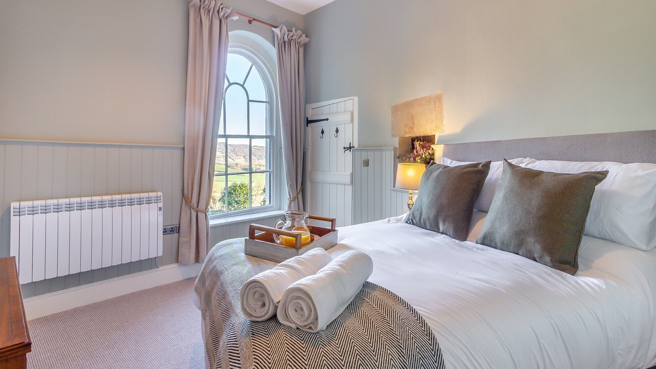 Photo of Others in Mitchel Troy