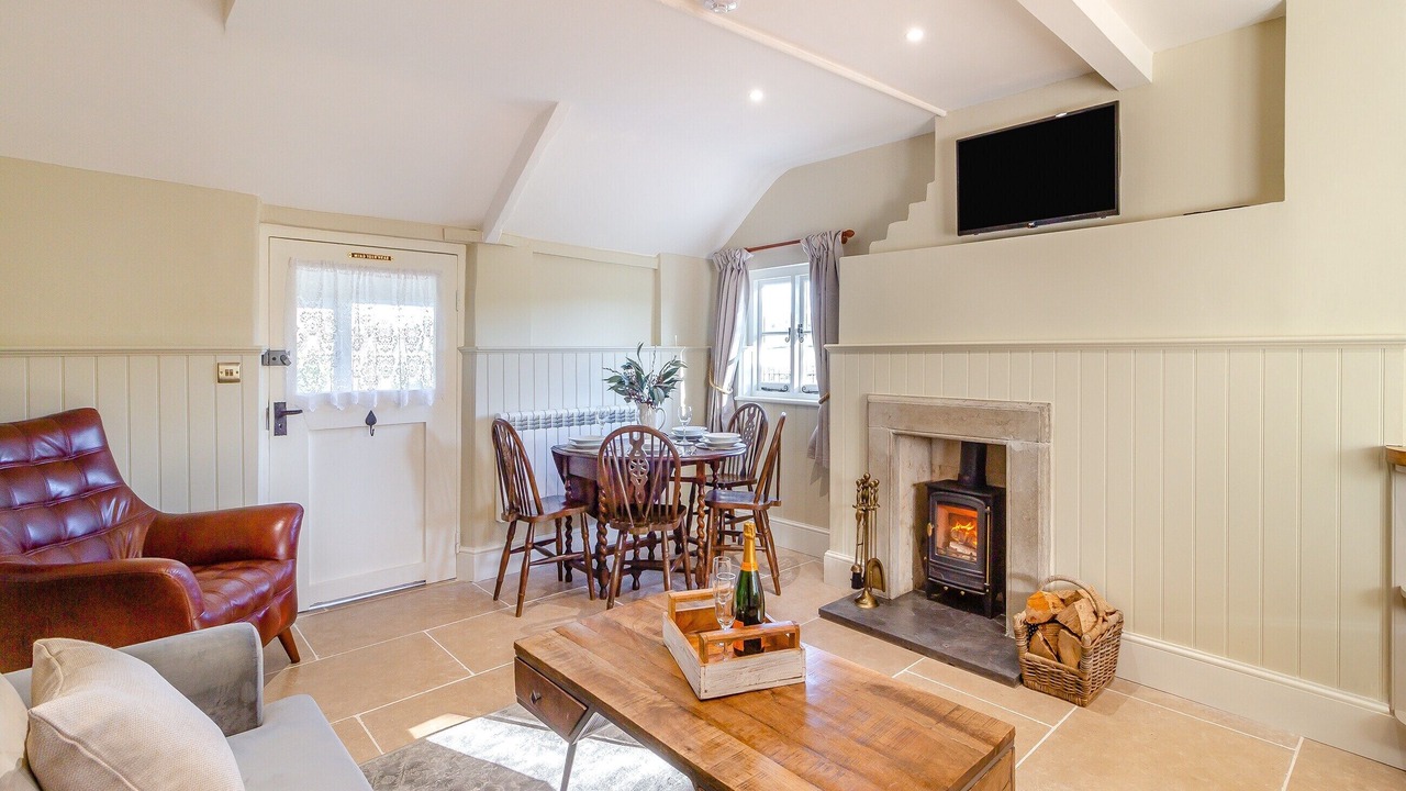 Photo of Others in Mitchel Troy