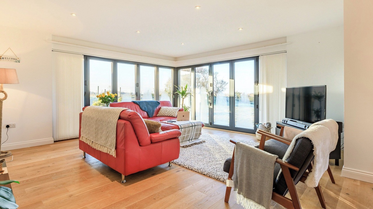 Photo of Others in Brean