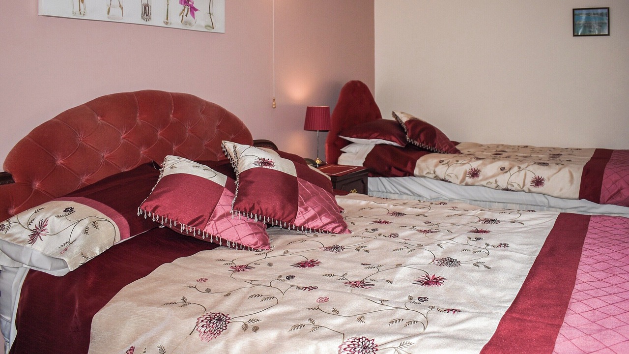 Photo of Others in Mabe