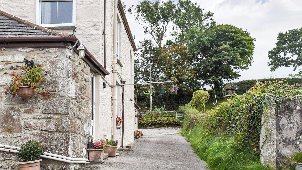 Photo of Others in Mabe