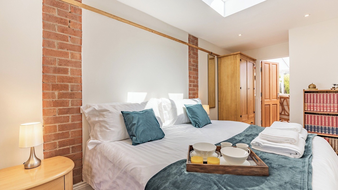 Photo of Others in Lincoln