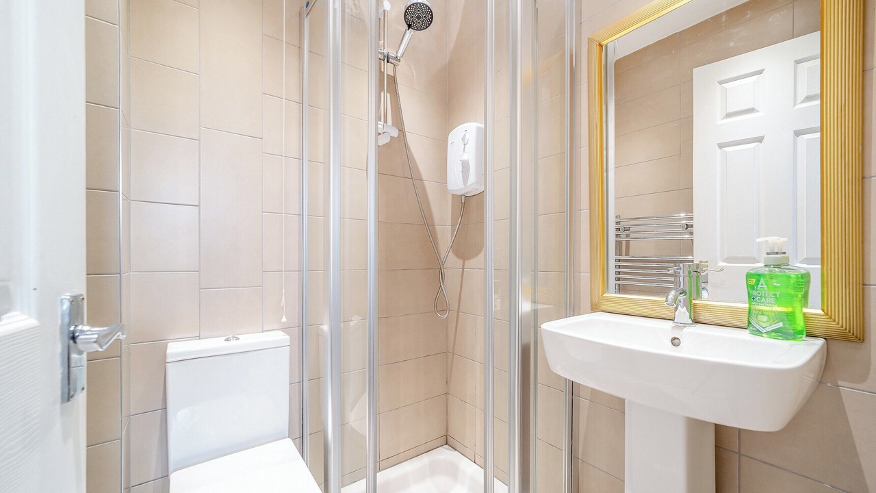 Photo of Bathroom in Largs