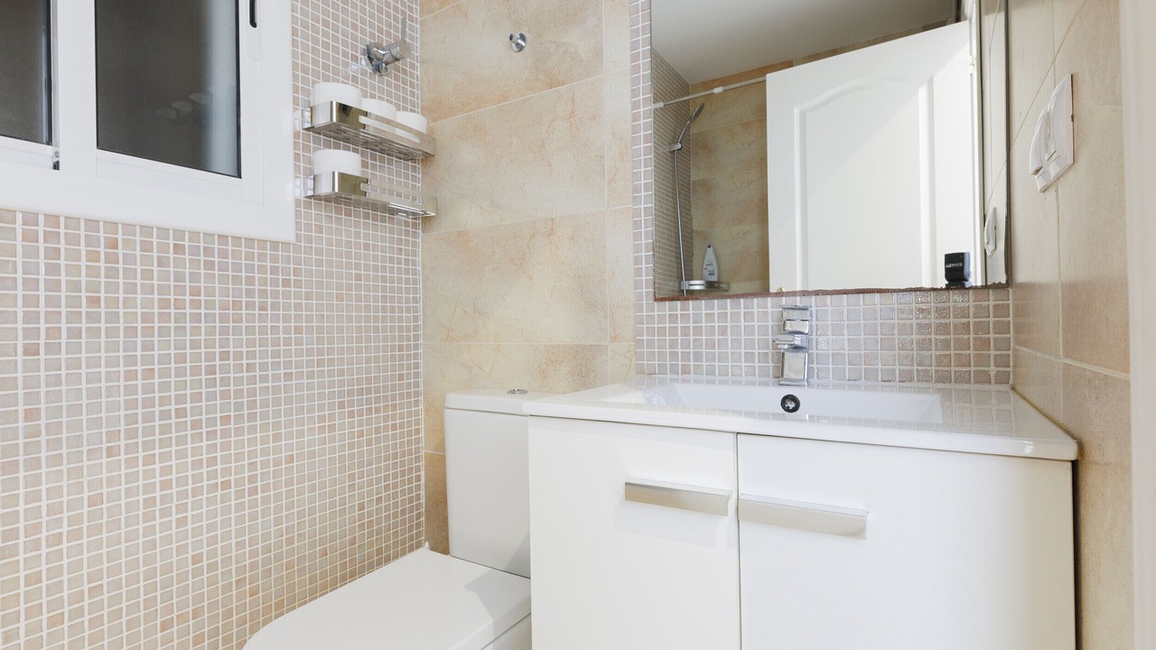 Photo of Bathroom in Sants