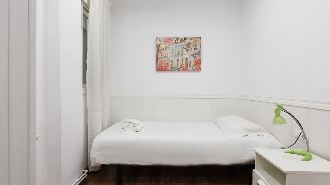 Photo of Bedroom in Sants