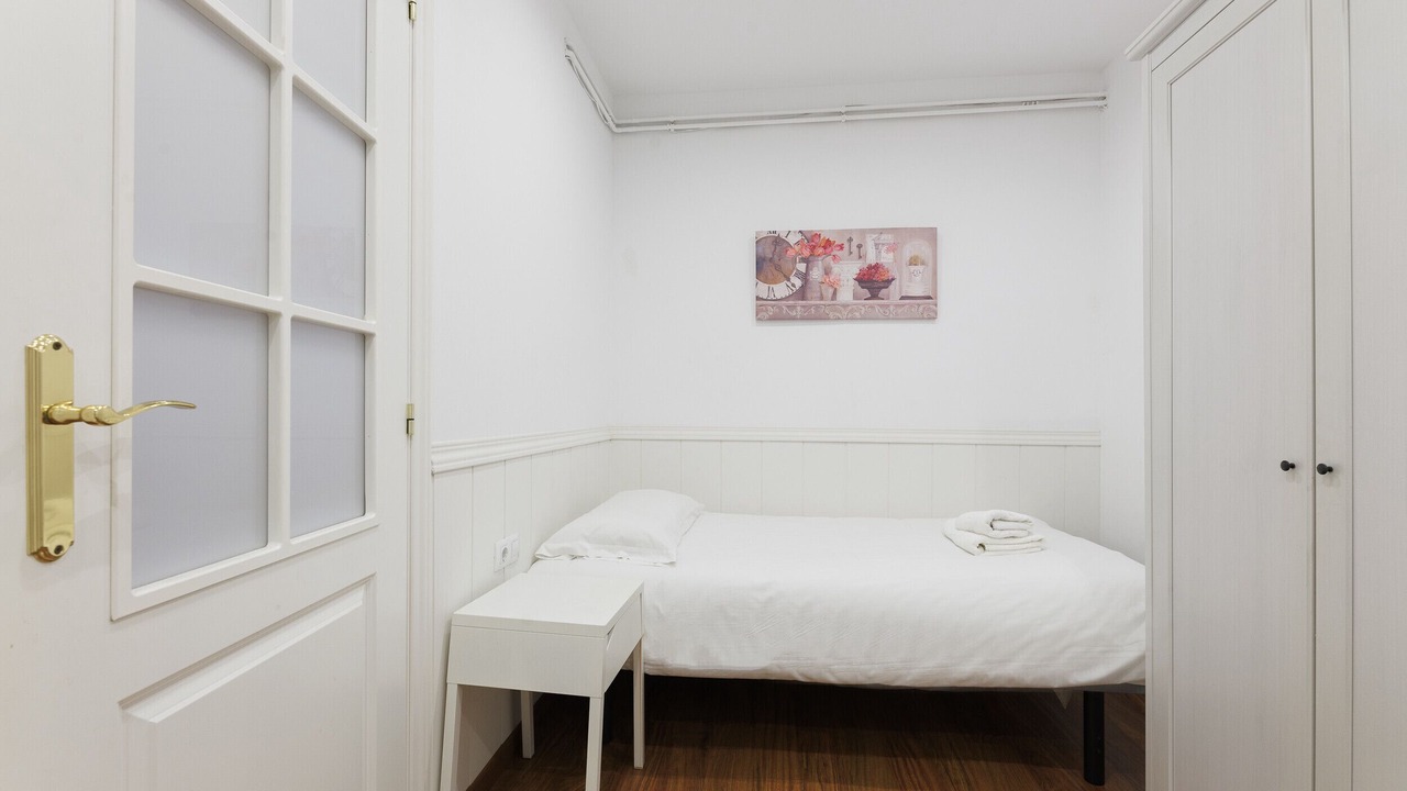 Photo of Bedroom in Sants