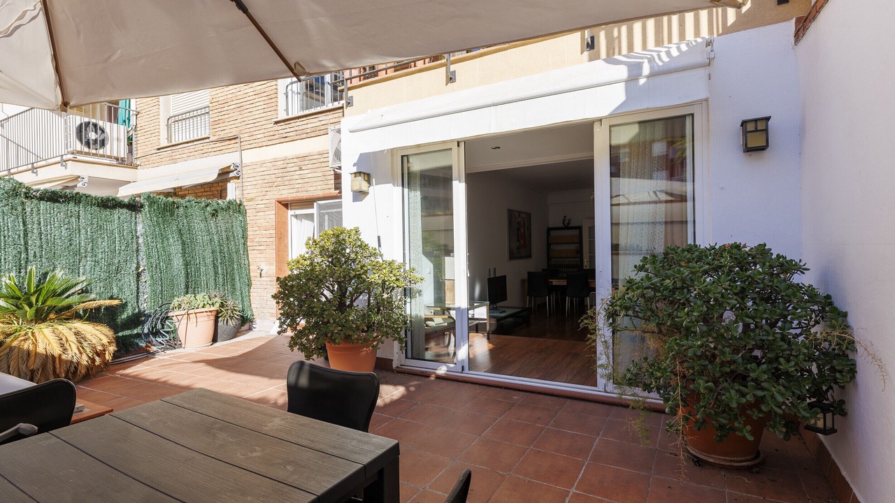 Photo of Outdoor in Sants