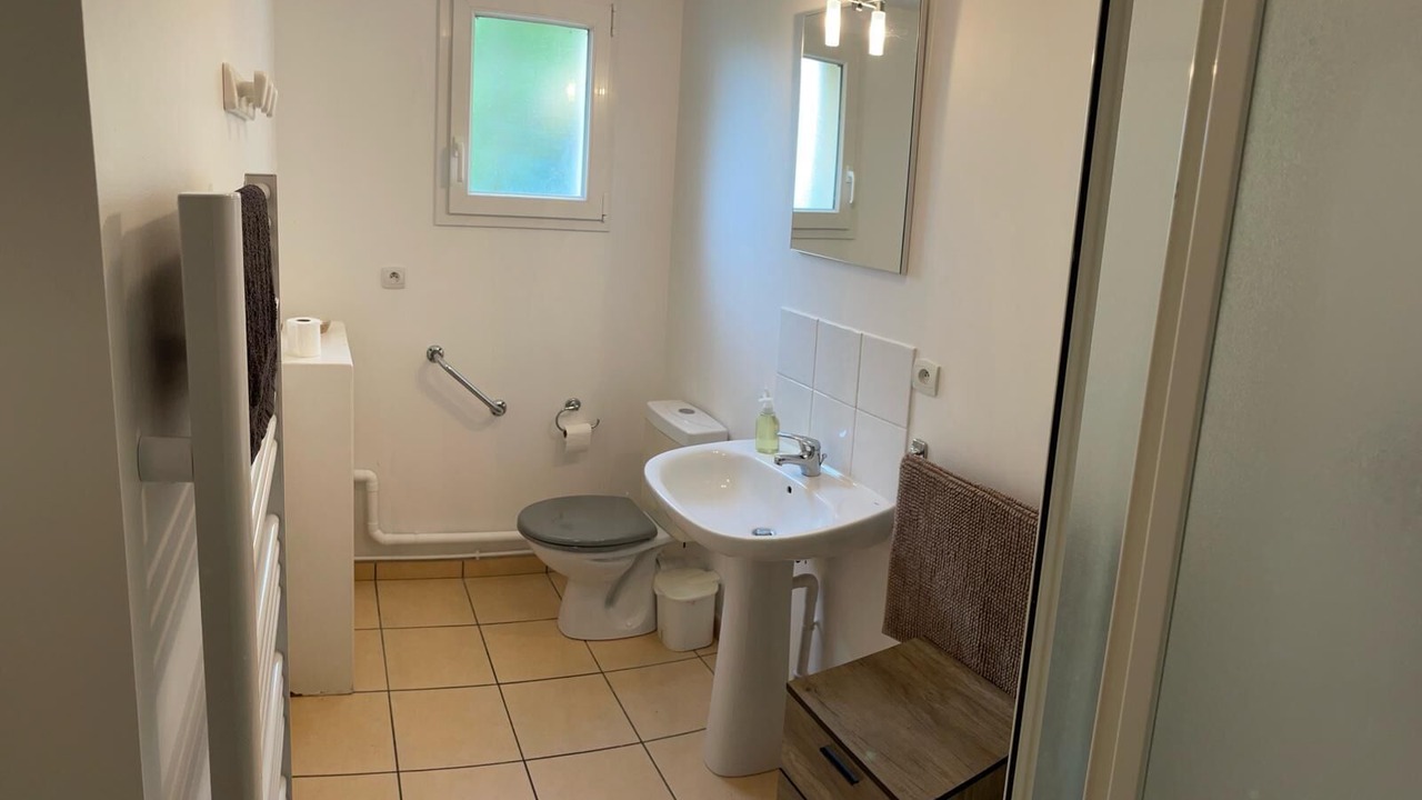 Photo of Bathroom in Arromanches-les-Bains