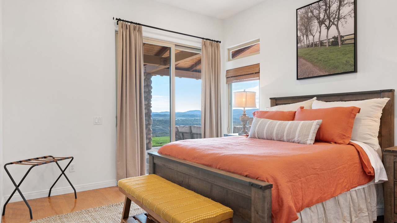 Photo of Bedroom in Lompoc
