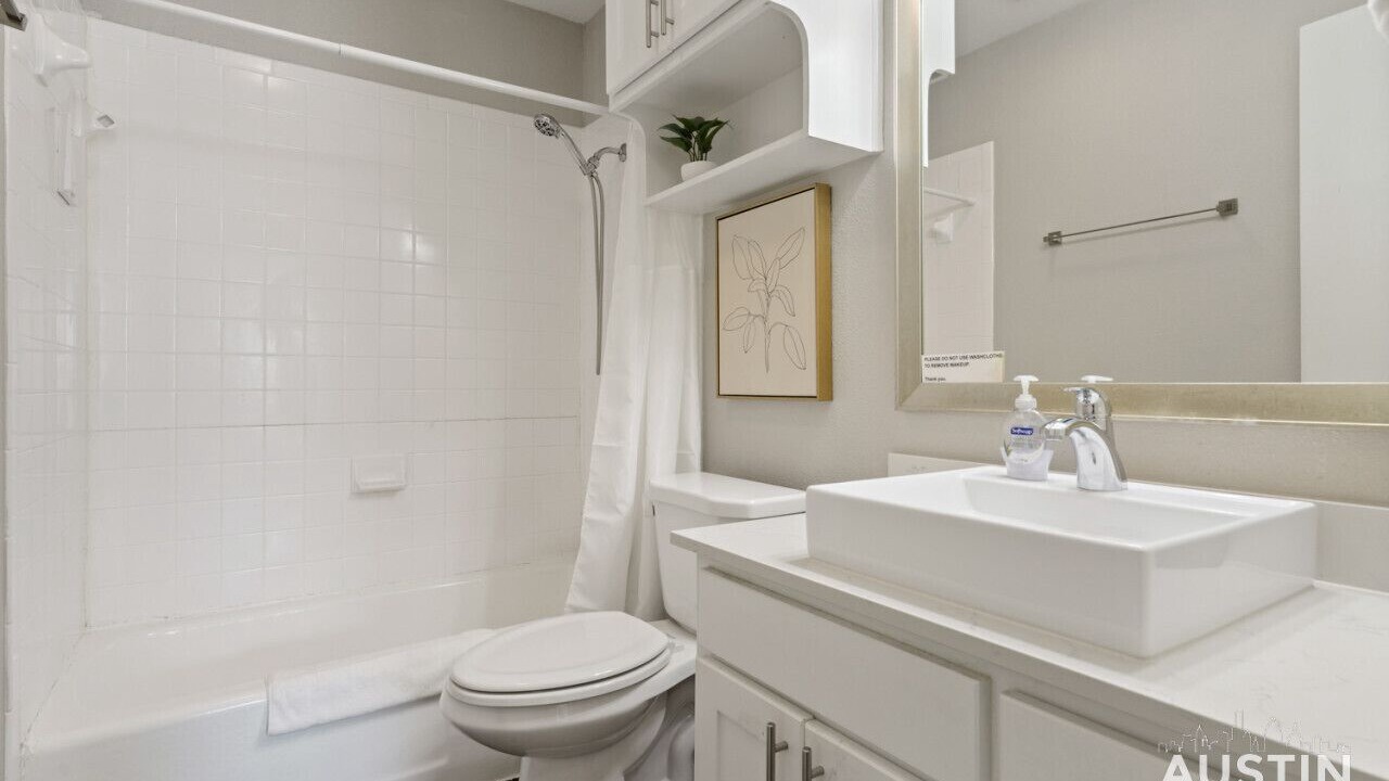 Photo of Bathroom in Zilker