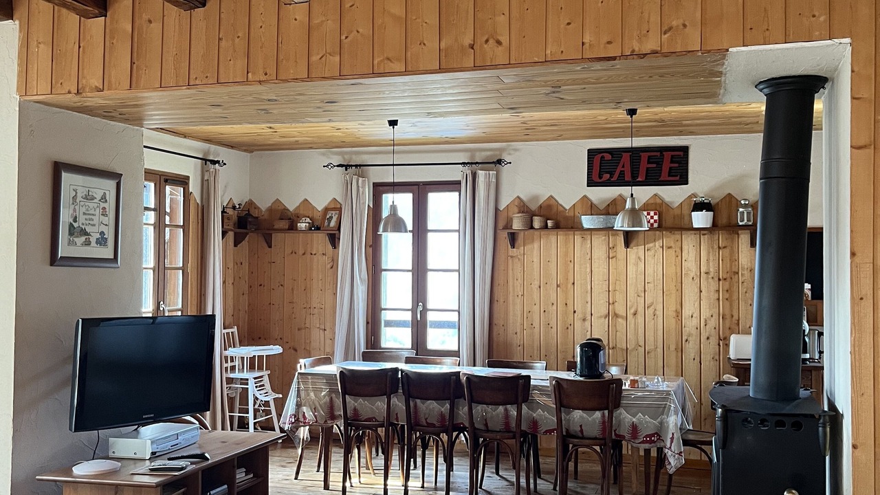 Photo of Others in Baren