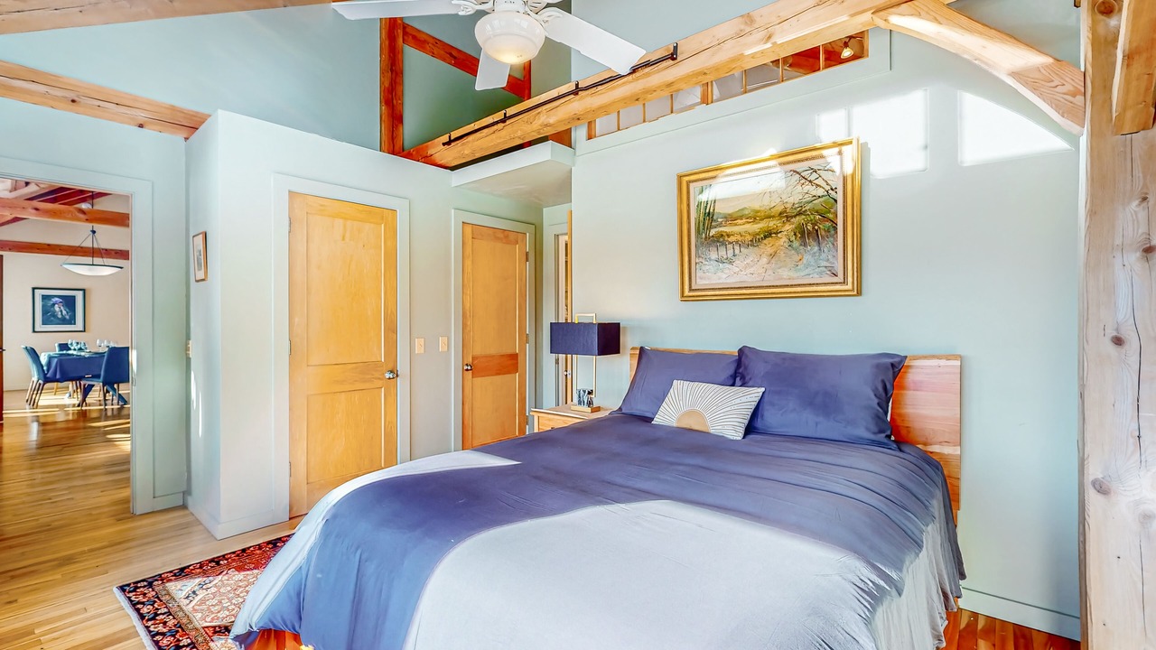 Photo of Bedroom in Underhill