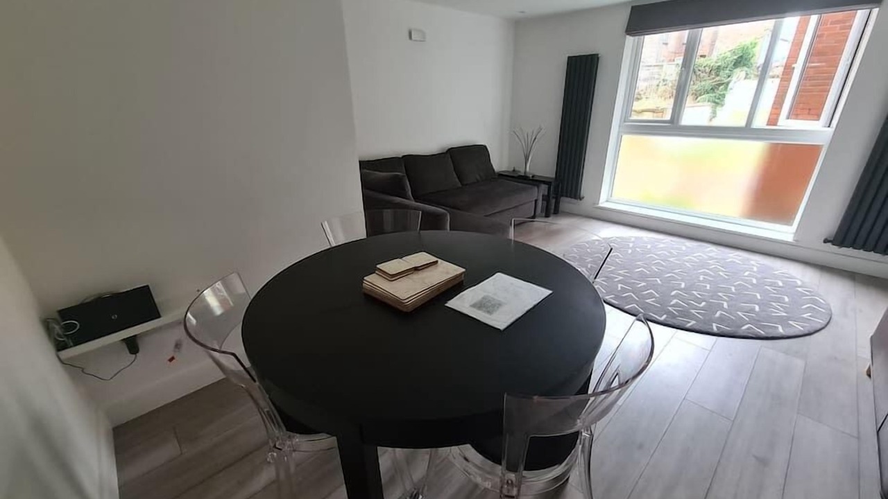 Photo of Others in Luton