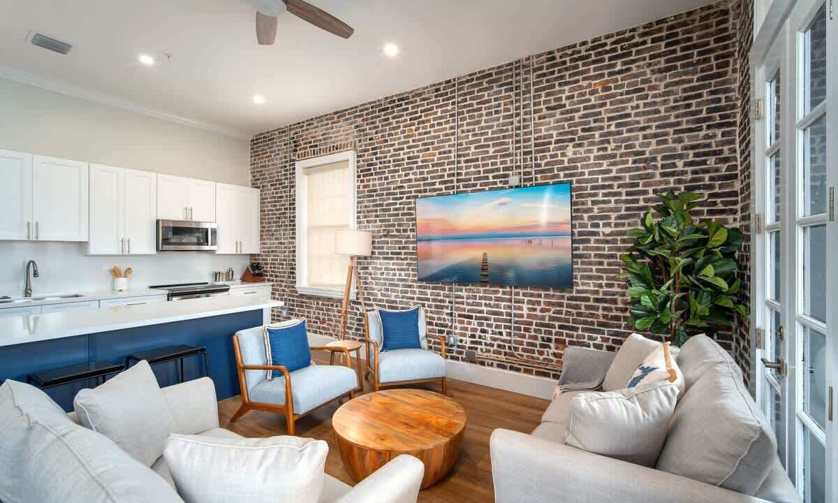 Photo of Livingroom in Historic Seaport