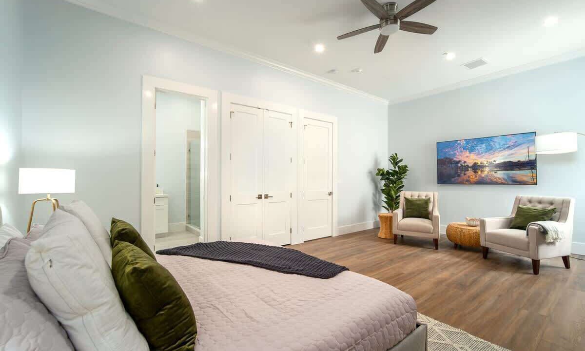 Photo of Bedroom in Historic Seaport