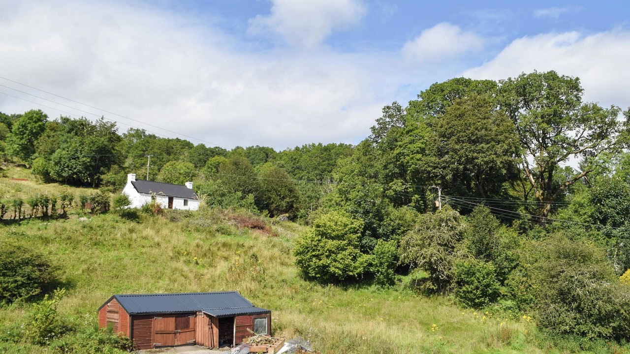 Photo of Others in Salen