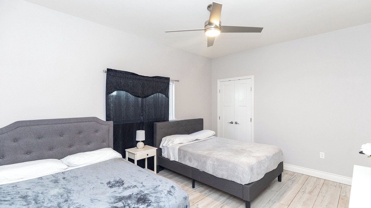Photo of Bedroom in South Side