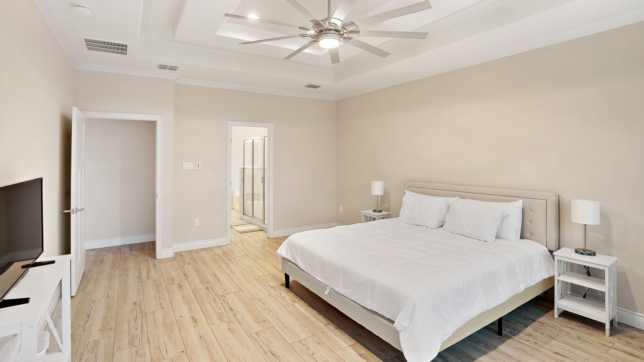 Photo of Bedroom in South Side