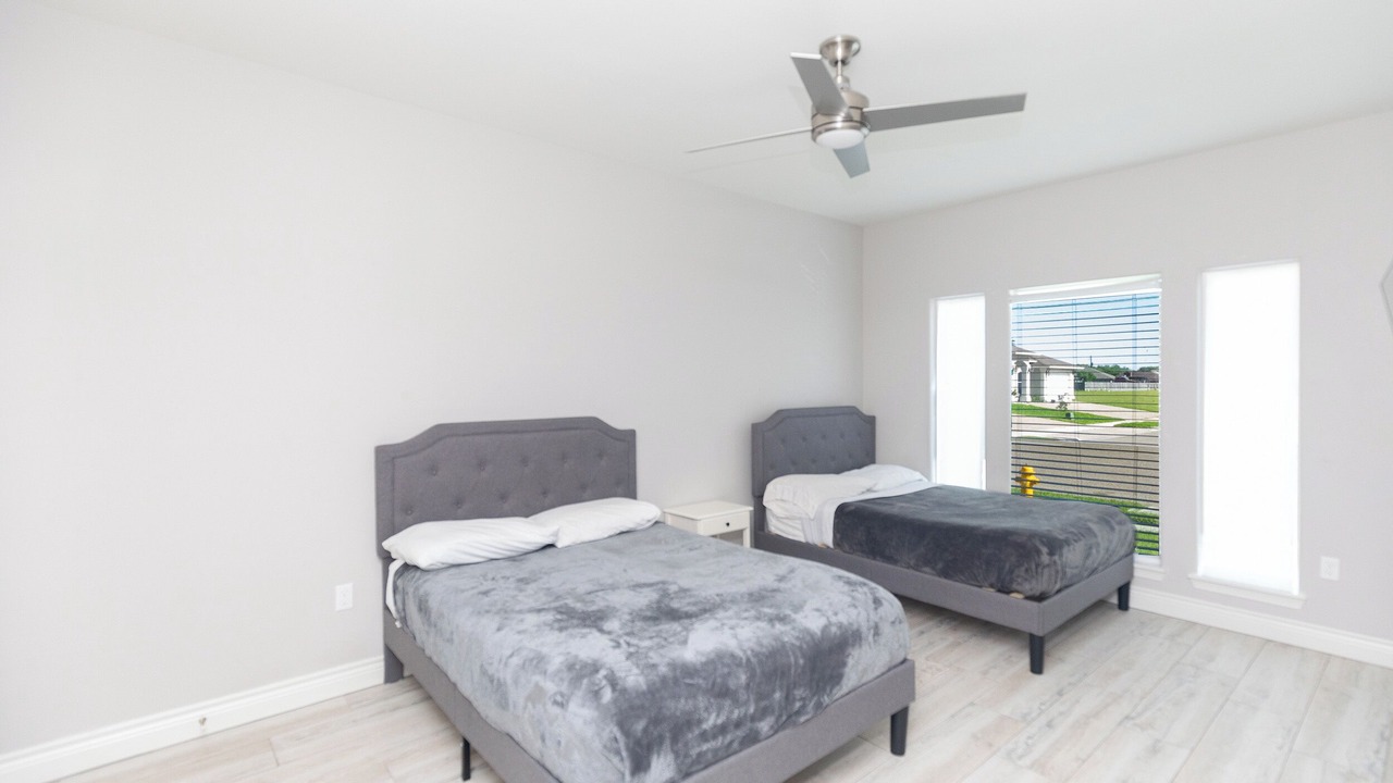 Photo of Bedroom in South Side