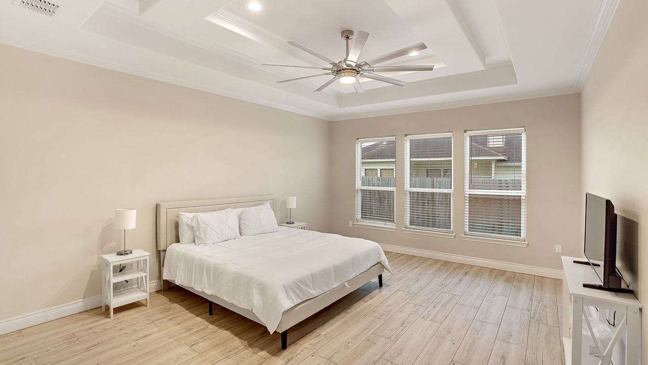Photo of Bedroom in South Side