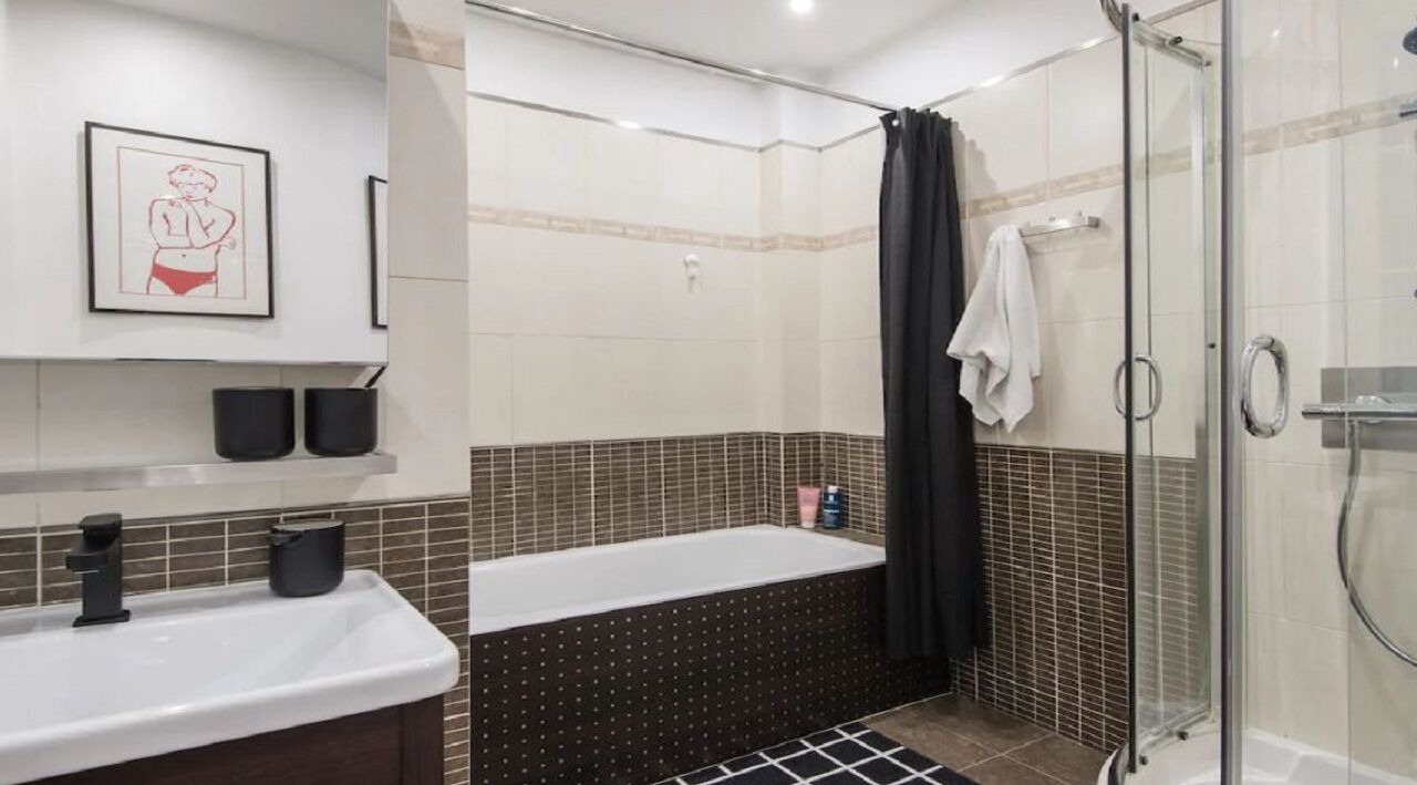 Photo of Bathroom in Les Halles
