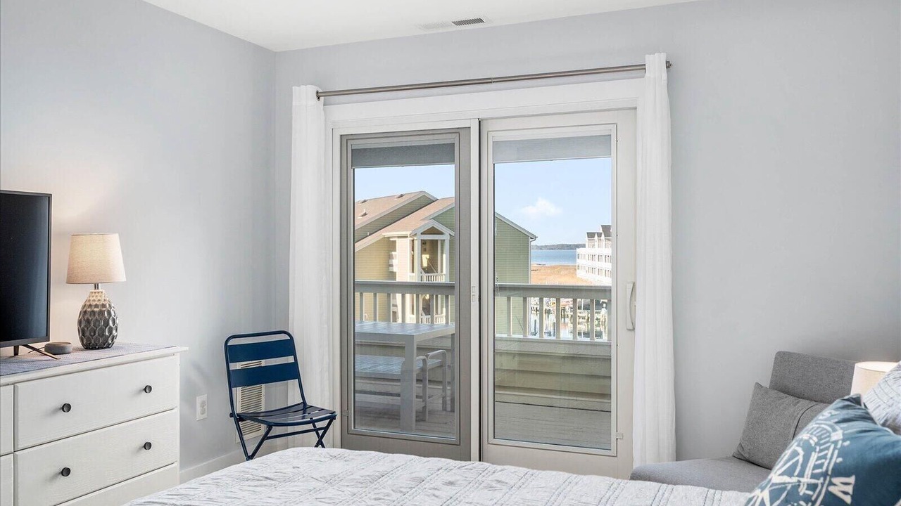 Photo of Bedroom in Heron Harbour Isle