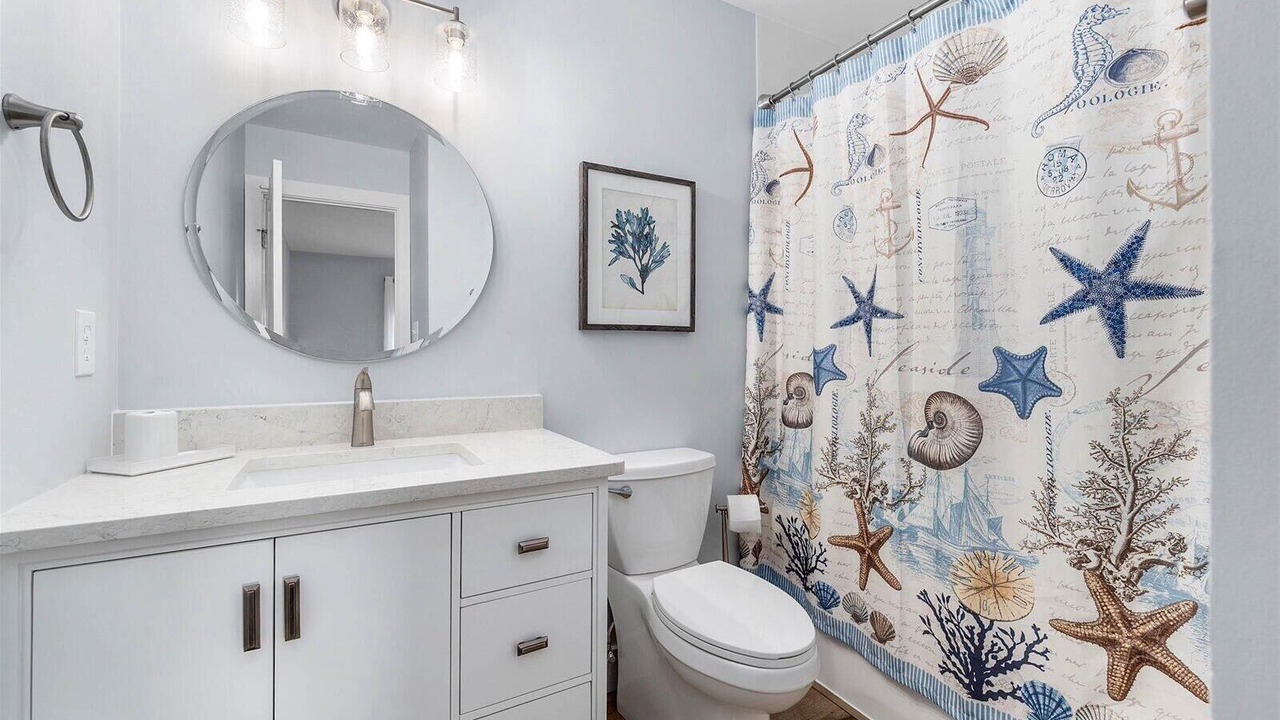 Photo of Bathroom in Heron Harbour Isle