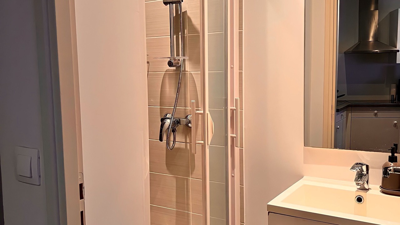 Photo of Bathroom in Brunoy