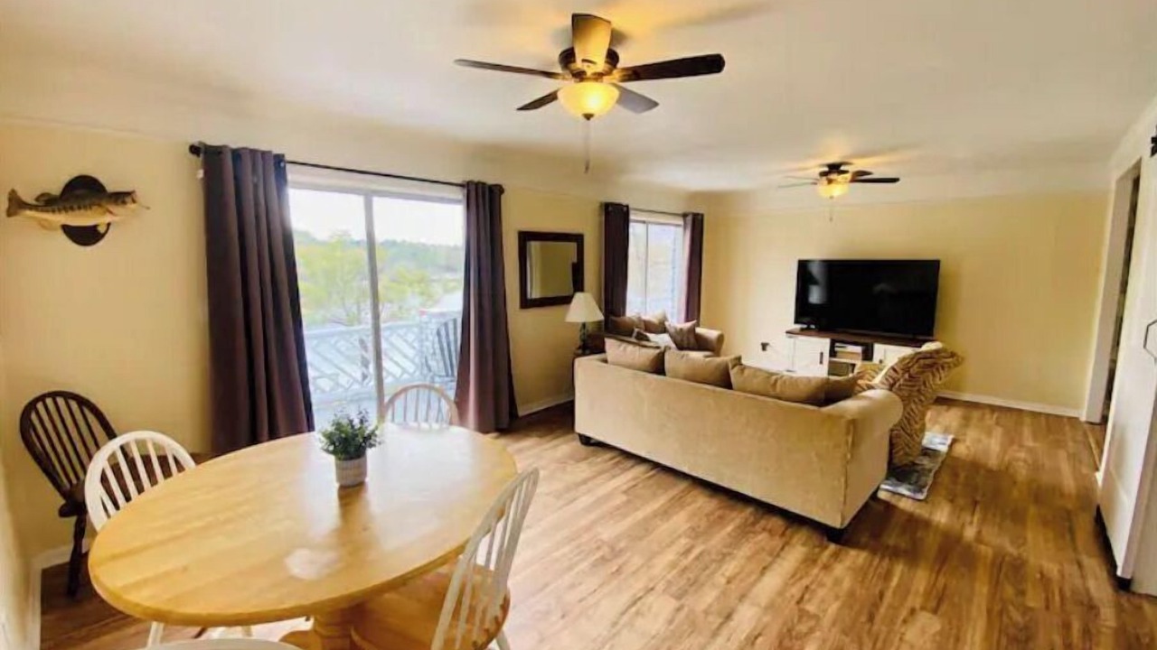 Photo of Livingroom in Cook Springs