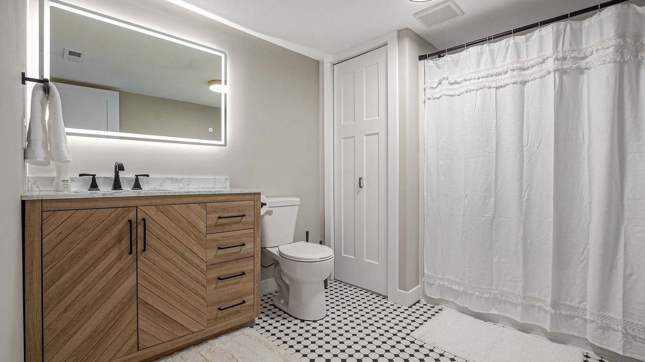 Photo of Bathroom in Smithville