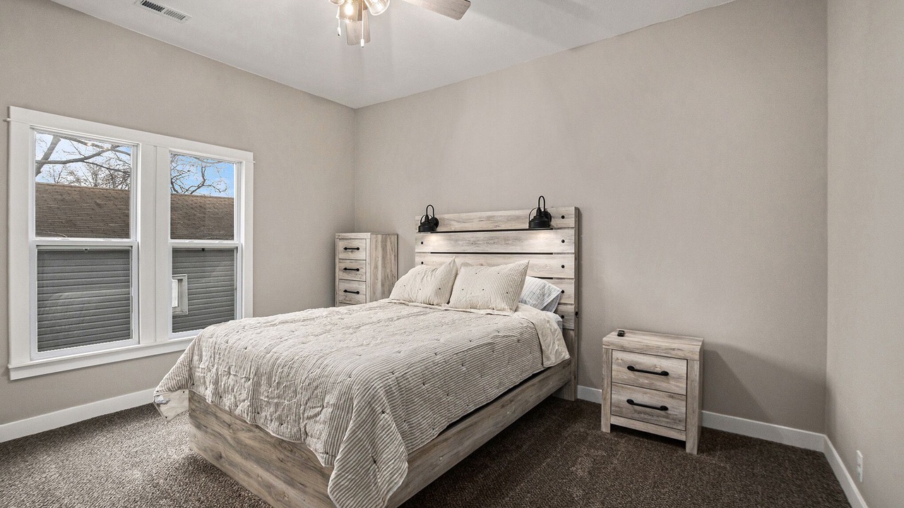 Photo of Bedroom in Smithville