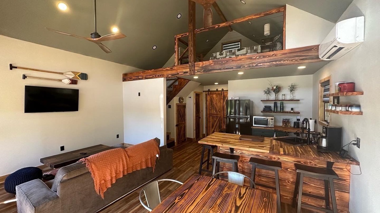 Photo of Livingroom in San Augustine