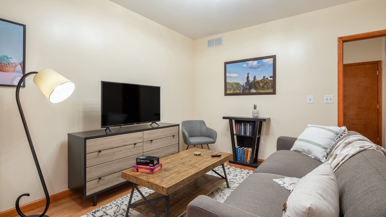 Photo of Livingroom in Center City