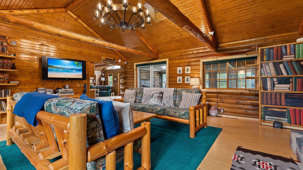 Photo of Livingroom in Pillager