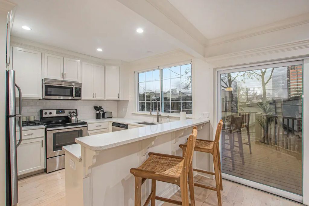 Photo of Kitchen in West Plaza