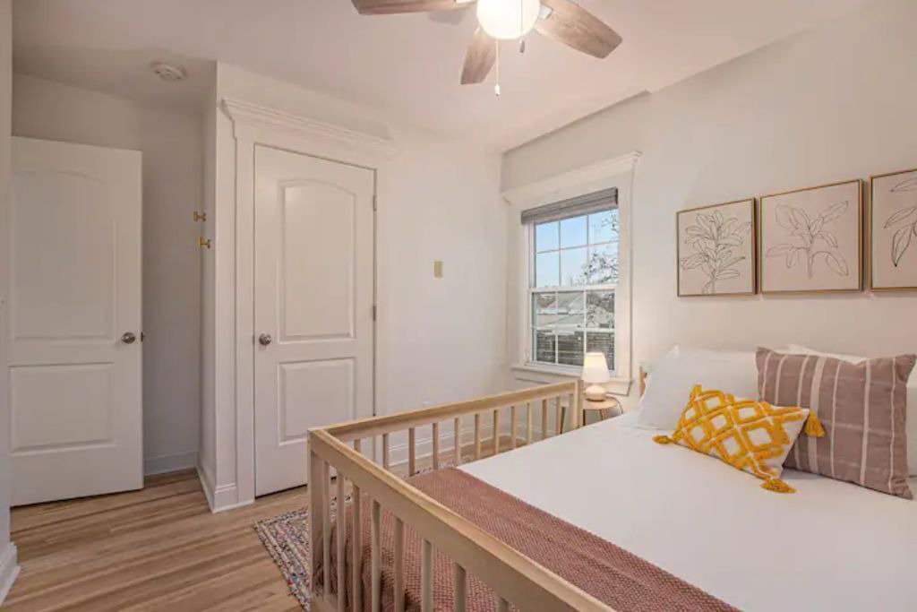 Photo of Bedroom in West Plaza