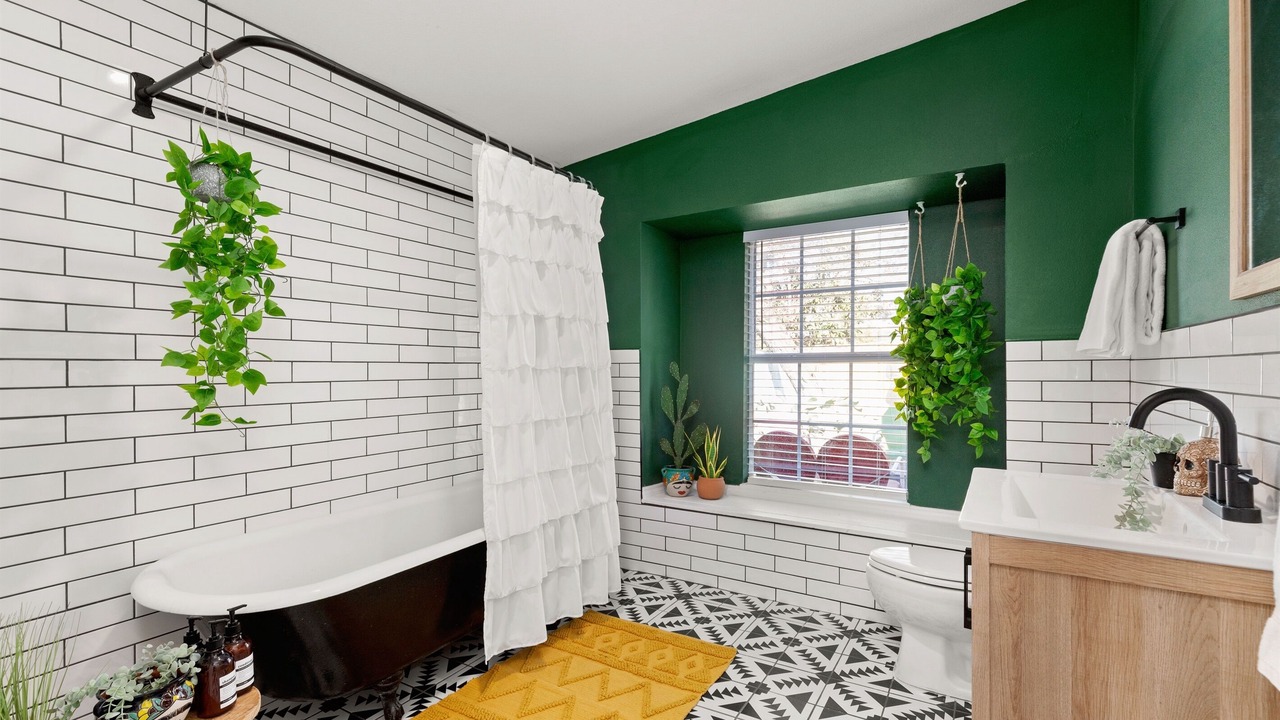 Photo of Bathroom in Tobin Hill