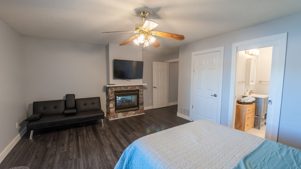 Photo of Bedroom in Dysart et al