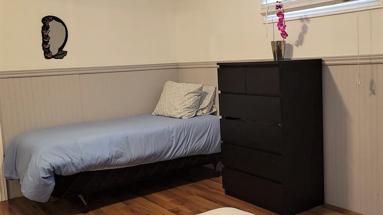 Photo of Bedroom in Dysart et al