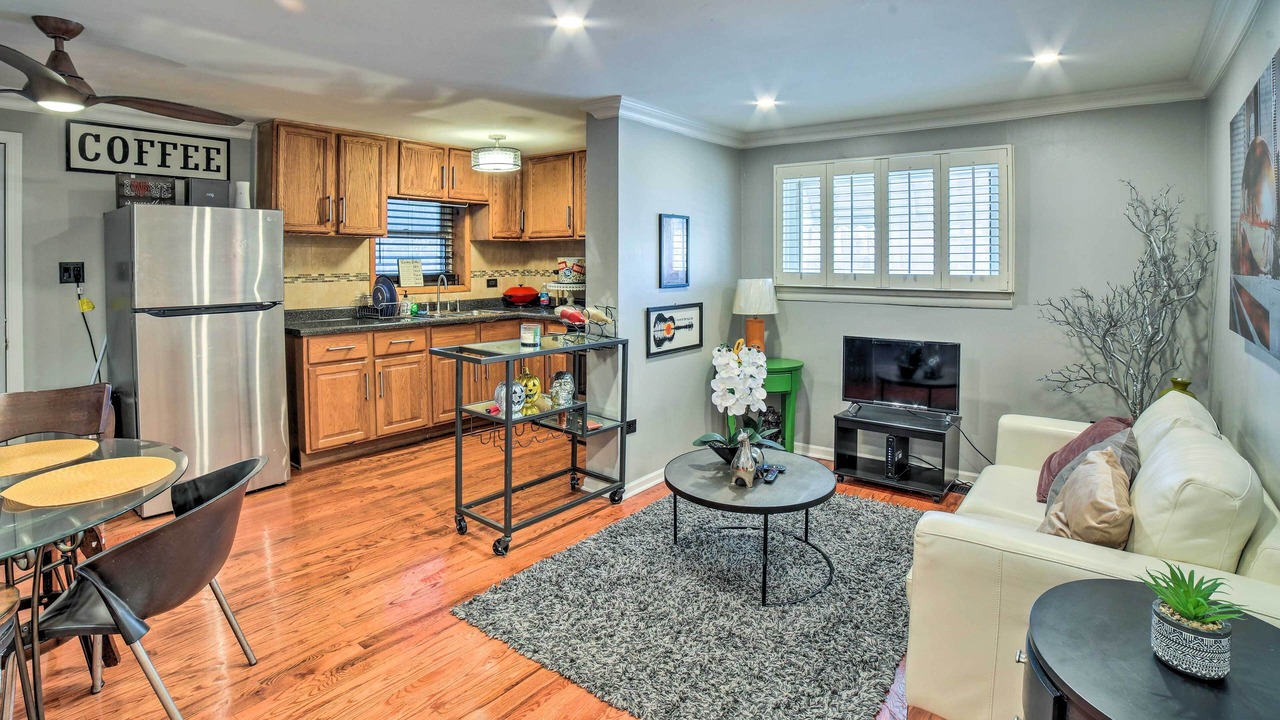 Photo of Bedroom in East Garfield Park