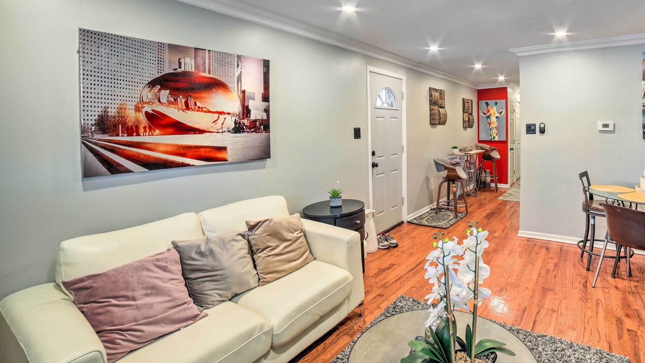 Photo of Bedroom in East Garfield Park