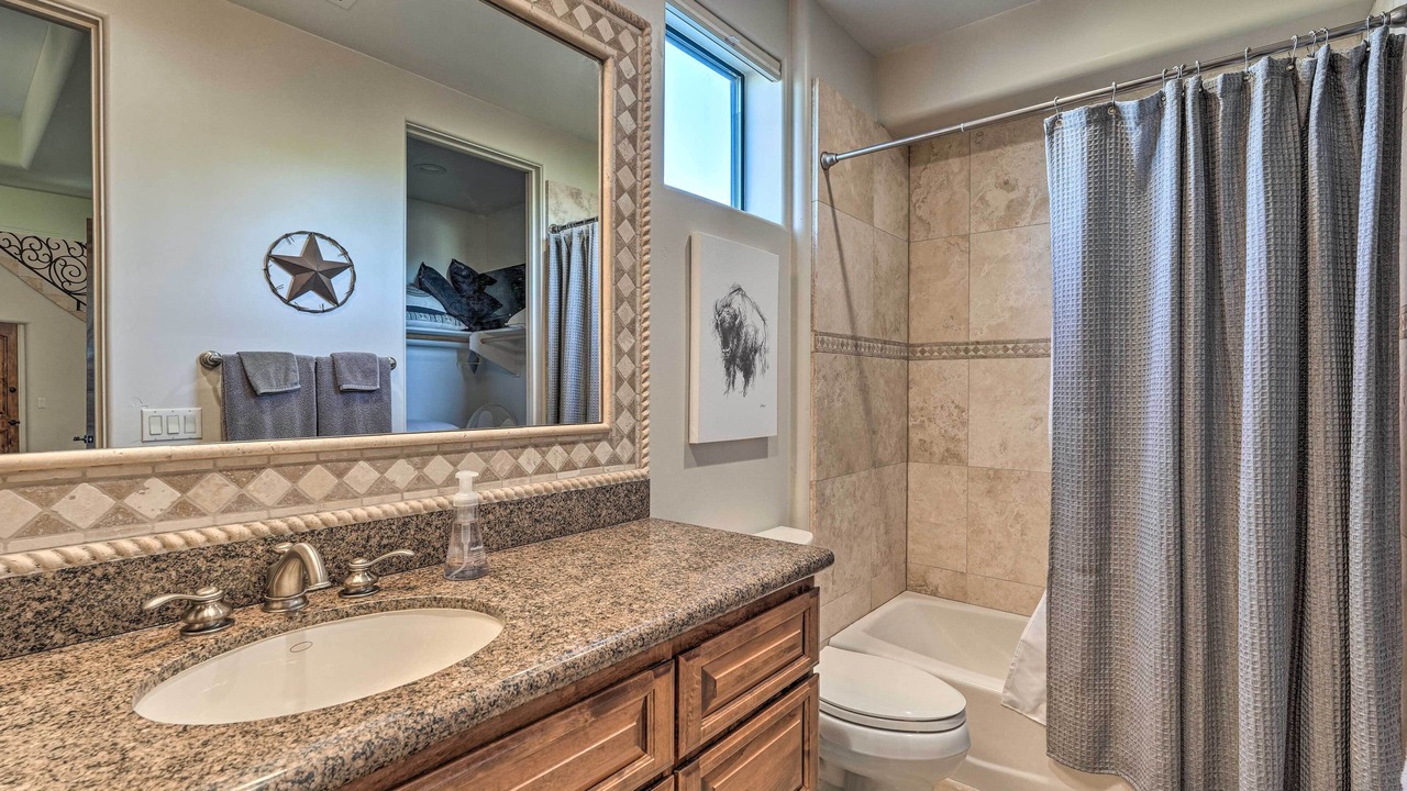 Photo of Bathroom in Pinnacle Peak